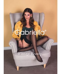 Gabriella-Vintage-Beauty-2017-1