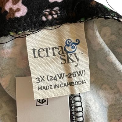 NWT Women's Size 3X Plus Terra & Sky High Rise Capri Leggings Black Multi Floral