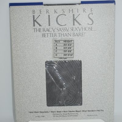 Berkshire Kicks Stockings Ultra Sheer Sandalfoot ~ Fantasy Black Size D NIP