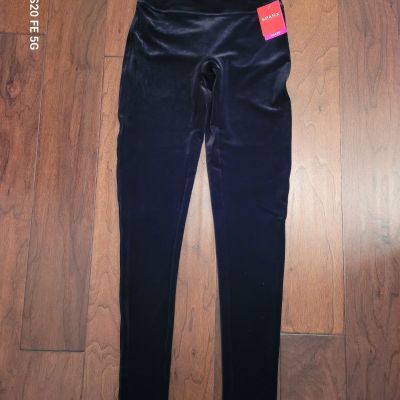 NWT Spanx Velvet Leggings in Black, Style 2070, Women's Size Medium