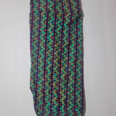 NWOT Lularoe TC Green Background With Burgandy & Peach Leggings (#L84)