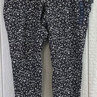 LANDS END Leggings Size SMALL petite Black & White Small Flower Pattern NEW hh71