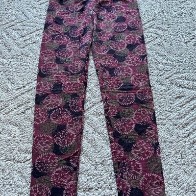 LuLaRoe Leggings One size Black With Burgundy Circular Floral Shapes