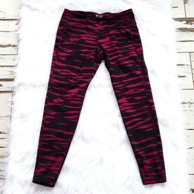 Old Navy -122 Active  ankle Leggings pink camo Large