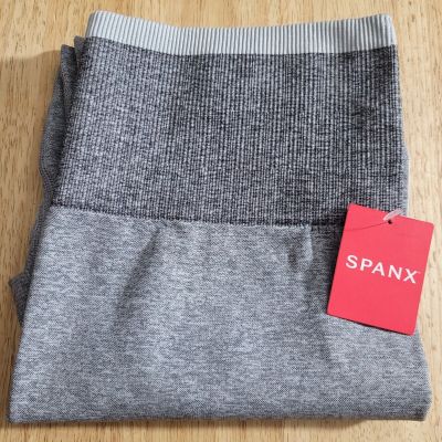 SPANX 50285R Women’s Large Seamless Sculpt Legging Spacedye Cloudy Grey NWT