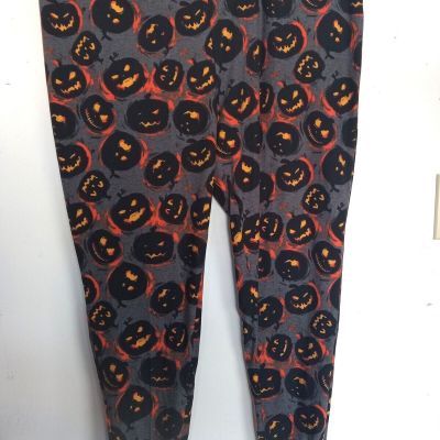 Plus 3X Halloween leggings, gray w/pumpkins. Terra & Sky. Excellent condition