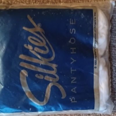 Silkies Control Top Pantyhose Vintage Large Taupe New Sealed