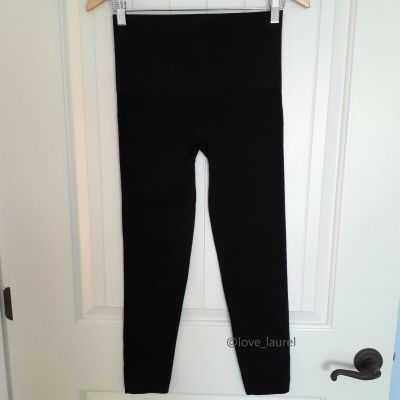 Spanx Look At Me Now Seamless Leggings in Very Black Size XL