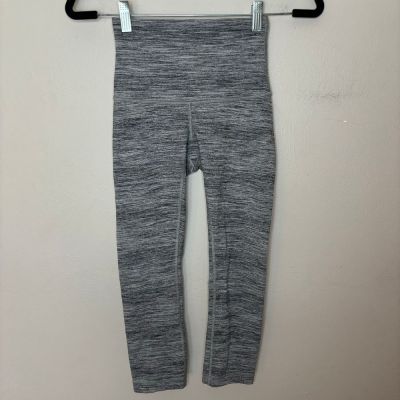 Lululemon Leggings Womens 2 Light Grey Heathered Athletic Capri Tight