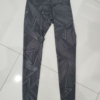 Old Navy Active  black + White Leggings Mesh Women's Size XS Workout Pants