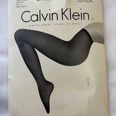 VTG 1994 Calvin Klein # 700 Matte Sheer - Sheer To Waist Pantyhose Nude Size B