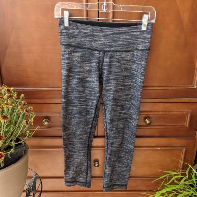 Lululemon Athletica Women's size 6 Wunder Under Leggings We Are From Space Crop