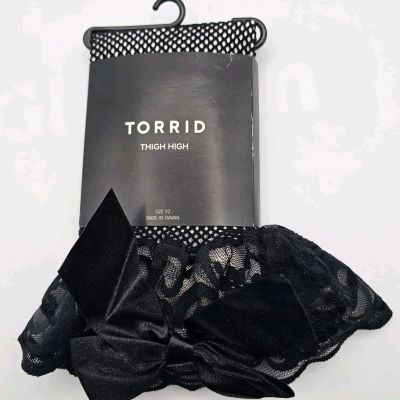 NWT Torrid Thigh High Fishnet Black Bow Floral Up Stockings Size 1/2 New