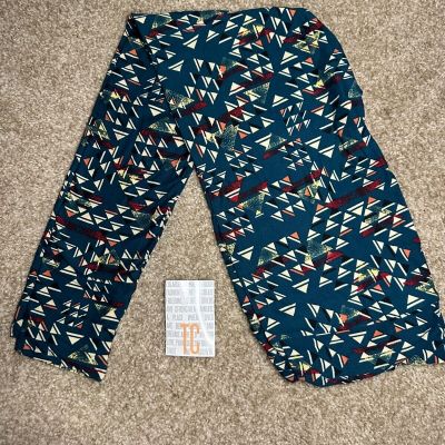 LulaRoe Tall & Curvy Leggings Dark Green, Off-White Triangles