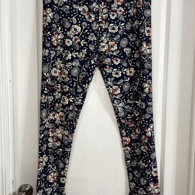 LuLaRoe Women’s Navy Floral Leggings Size TC2 (18 and up)  1649