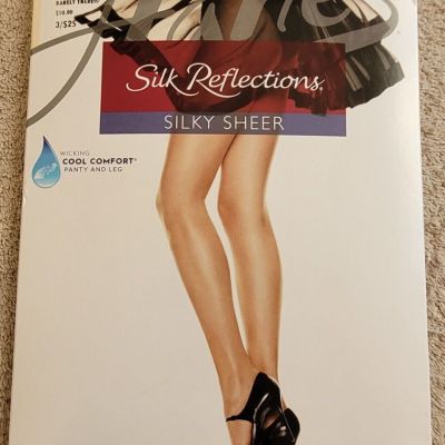 Hanes Silk Reflections Control Top Barely There Pantyhose Size AB #2 (sealed)