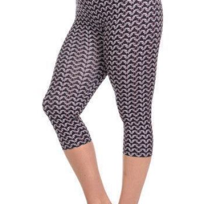 LADIES PLUS SIZE CHAIN MAIL PRINT CAPRI LEGGINGS NWT 1000000653