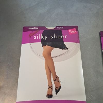 Hanes Silky Sheer Pantyhose AB Pearl Control Top Comfort Collection NOS