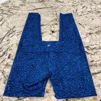 Lululemon Wunder Under Leggings in Samba Snake Kayak Blue Hero Blue size 6