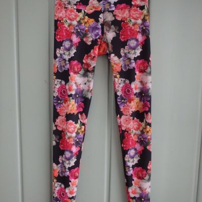 Onzie Yoga Womens XS Black Photo Floral Leggings Stretch Pants Roses Athleisure