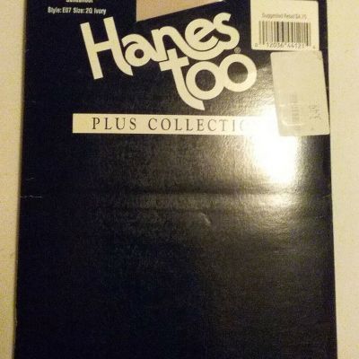 HANES too Plus Collection Pantyhose Queensize 2Q Control Top Sandalfoot IVORY