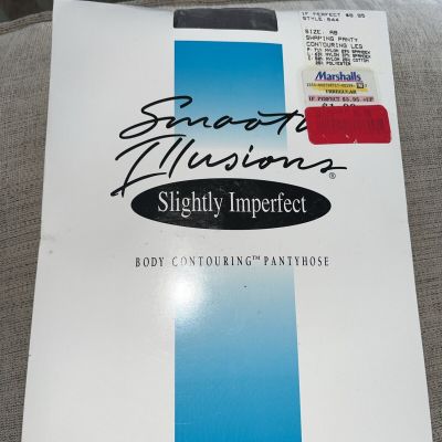 Smooth Illusions Body Contouring Pantyhose Size AB Style 644