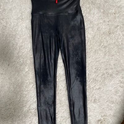 SPANX Faux Leather Black Leggings Women’s Sz L Style 2437 EXCELLENT CONDITION!