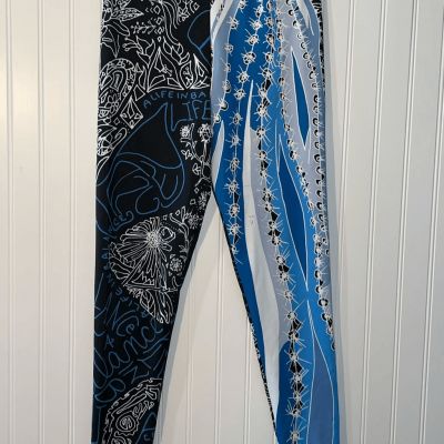 Feeling A Life In Balance Floral Leggings Women’s Medium Blue White Athleisure