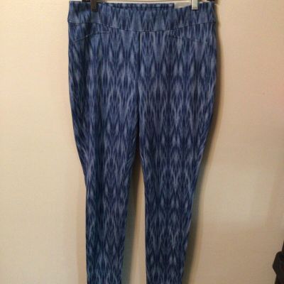 NWT Chicos Women Leggings Size 8 (US) size 1 Ponte Okay