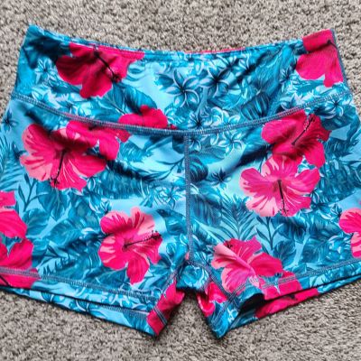 I AM BECOMING Women's Floral Workout Shorts Size S 8 iab mgf