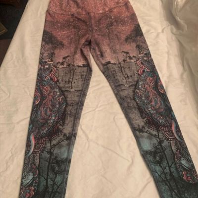 Evolution and Creation Boho Elephant 7/8 Legging size Small