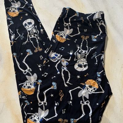 NWT Women’s Halloween leggings Plus Size Dancing skeleton