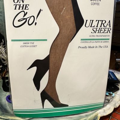 VTG NOS On The Go Ultra Sheer Toe Pantyhose Nylons Coffee CONTROL TOP Queen USA