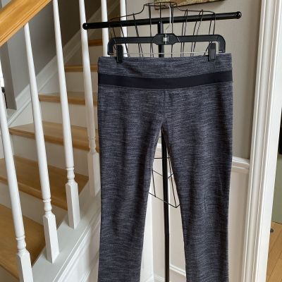 LULULEMON WUNDER UNDER? HEATHERED GRAY PULL ON 27