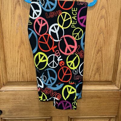 LULAROE TC2 LEGGINGS PLUS SIZE 18+ - 26 NWT  PEACE LOVE AND MORE PEACE SIGNS