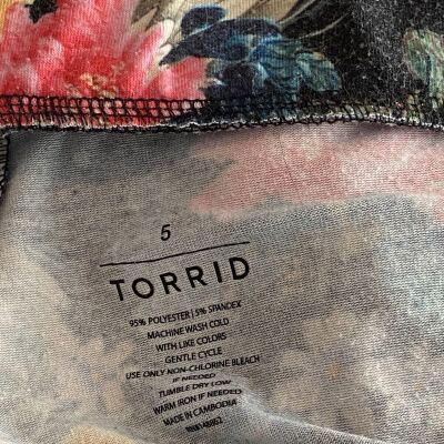 Torrid Floral Leggings Size 5