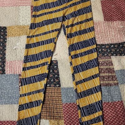 LuLaRoe Leggings   Rare One Size Blue Gold