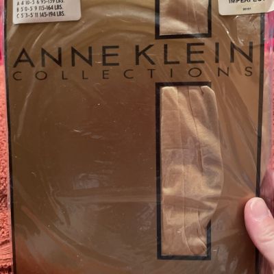 Ann Klein Collection Size B Yellow Slightly Imperfect Control Top Pantyhose NEW