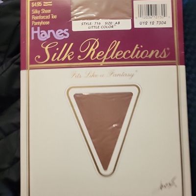 Hanes Womens Silk Reflections Silky Sheer Pantyhose 716 BF5 Little Color Size AB