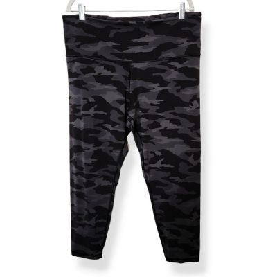 Athleta Ultimate High Rise Stash Pocket II 7/8 Tight Gray Camo Plus Size 2X