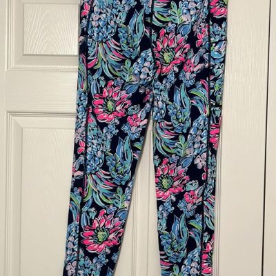 Lilly Pulitzer Luxletic (M) Crop Weekend Pineapple Paradise High Rise EUC