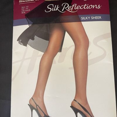 Hanes Silk Reflections Pantyhose Silky Sheer Reinforced Toe Little Color Size CD