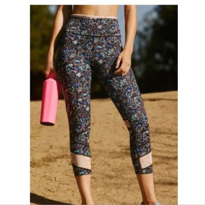 Free People Movement Capri Workout Leggings Size Medium Bohemian Mesh