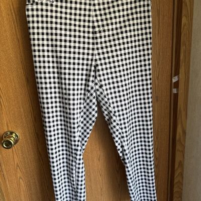 Terra And Sky Women’s Plus Size 2XL 20-22 Black White Gingham Pull On Jeggings