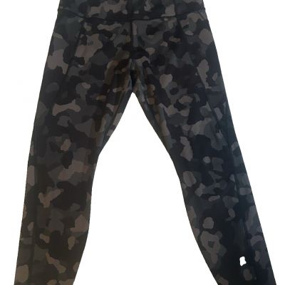 Athleta Lightning Camo/Camo Contender 7/8 Leggings Sz Large NEW