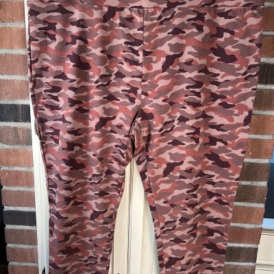 Women’s Plus Size Brown Camo Leggings