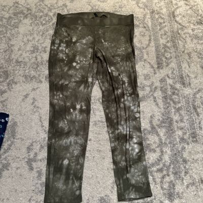 Torrid Women's Deep Depth Tie Dye Green Capri Leggings NWT Size 2x