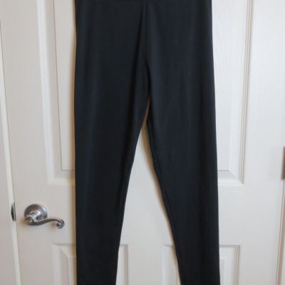 SO The Favorite Mid Rise Legging Size M 57perc Cotton Black Inseam 27.5