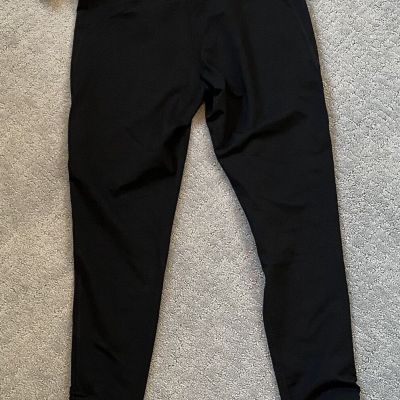 Calvin Klein Women's Black Performance  Capri Leggings with Shirring Size M NWT