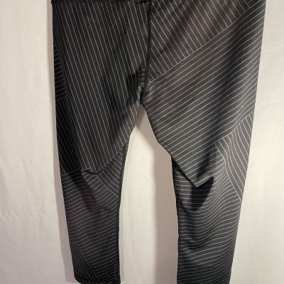 Reebok Black with Stripe calf length leggings  M Medium gym sport active run